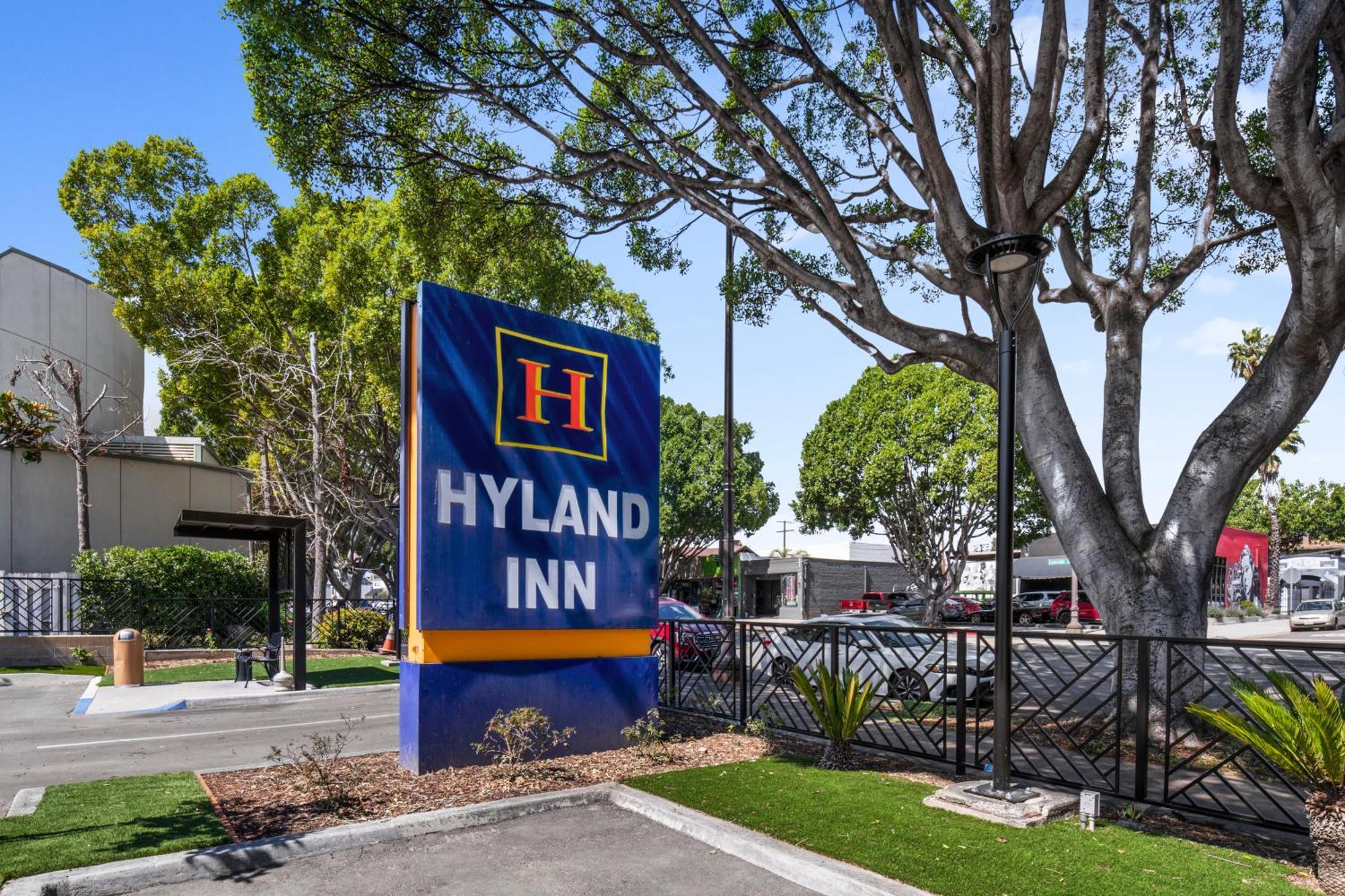 Hyland Inn Near Pasadena Civic Center Exterior photo